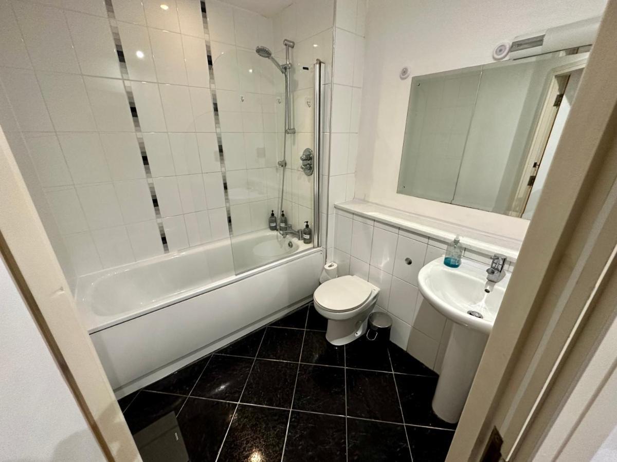 Birmingham Prime Location Stunning Apartment Floor-To-Ceiling Windows エクステリア 写真
